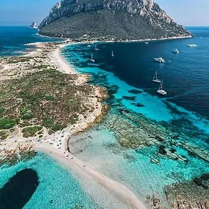 Luminosa Villetta A Vicino Al Mare Casa vacanze Porto San Paolo (Sardinia)